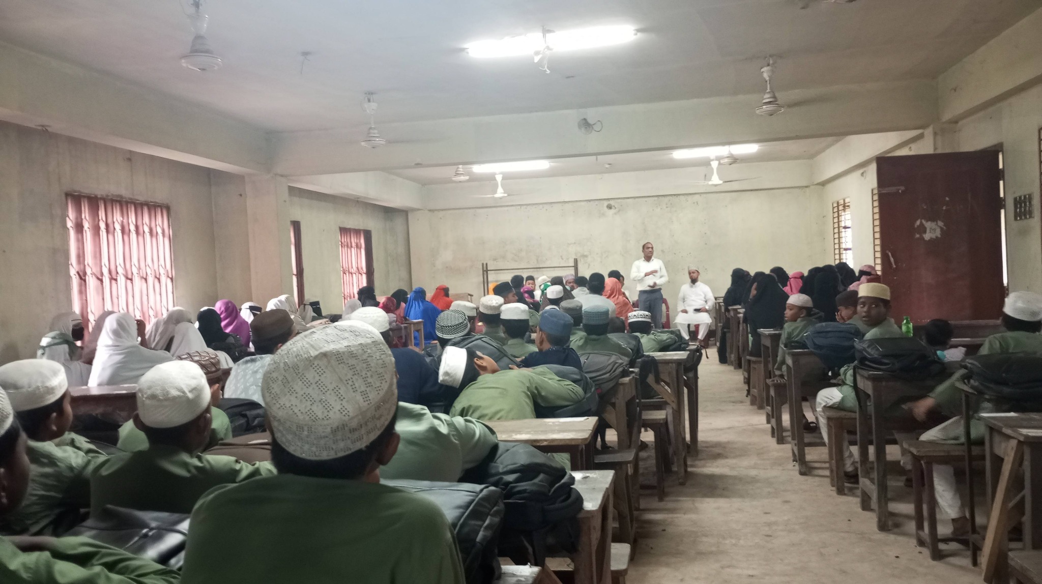 ষষ্ঠ শ্রেণীর শিক্ষার্থীদের অভিভাবক সমাবেশ