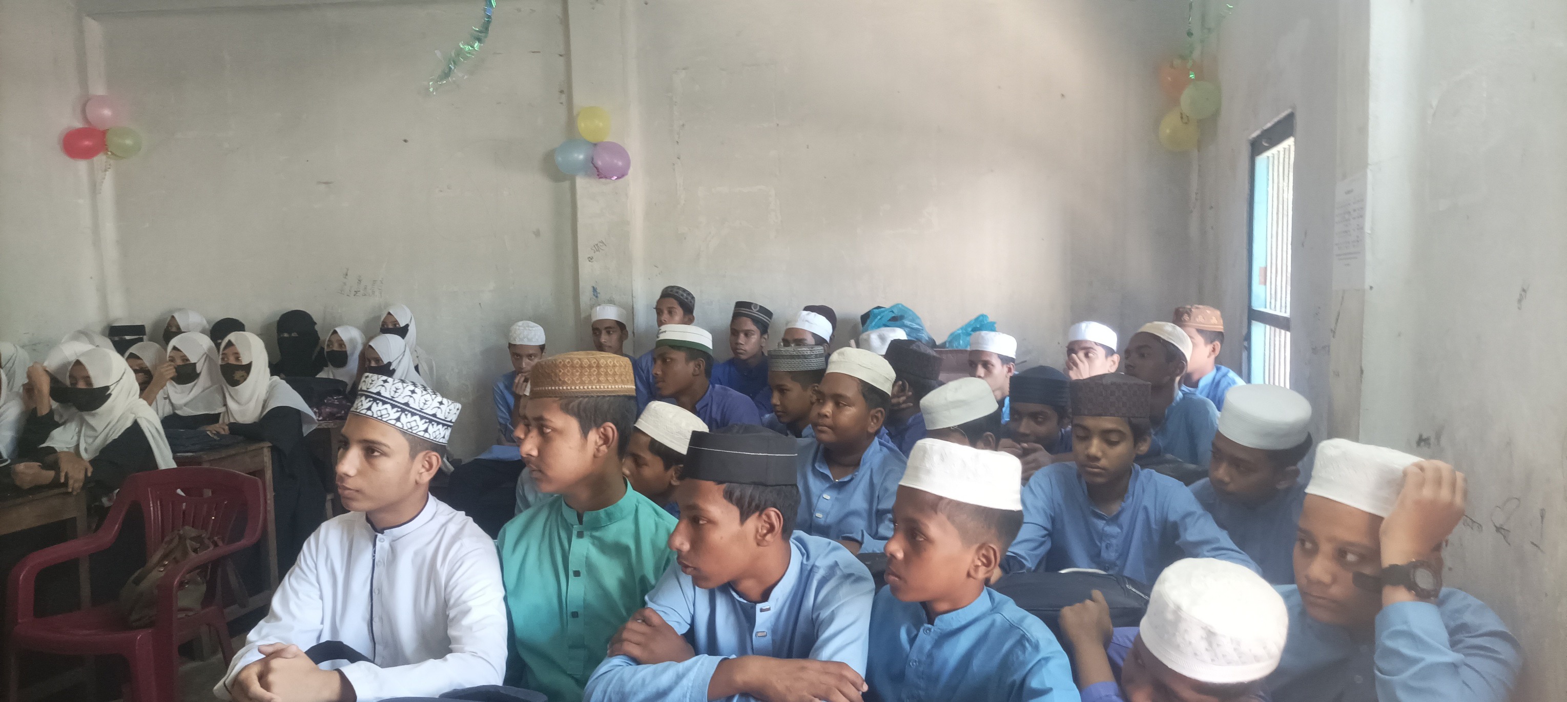 মাদ্রাসা প্রোগ্রাম